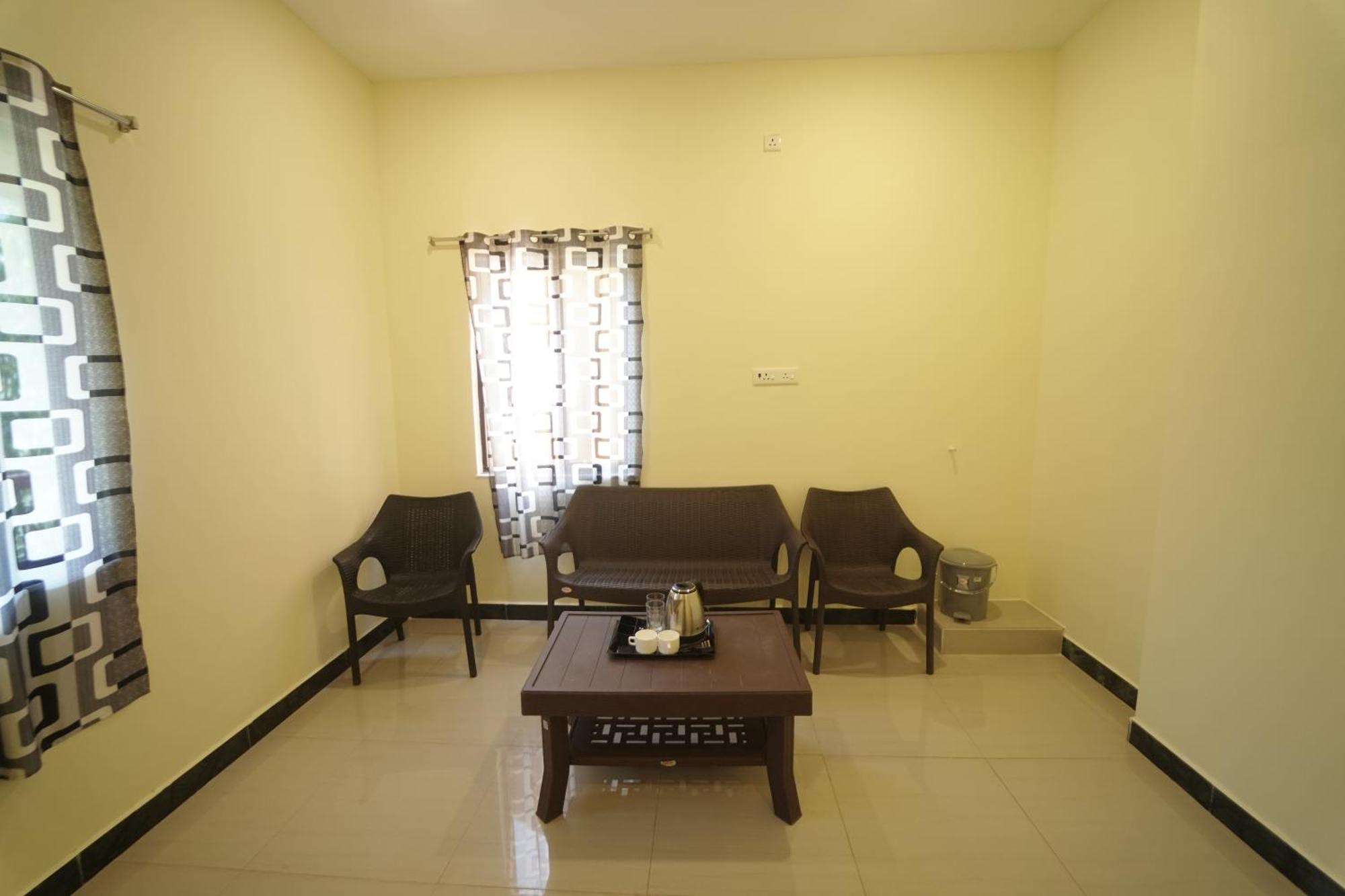 Auro Wellness Castle Hotell Pondicherry Exteriör bild